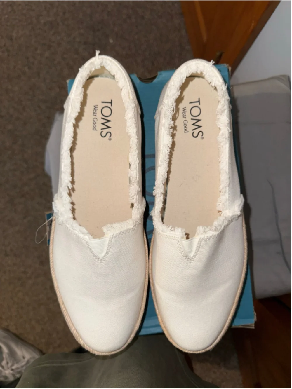Women's TOMS Valencia Espadrilles Size 9 White Canvas Fray
